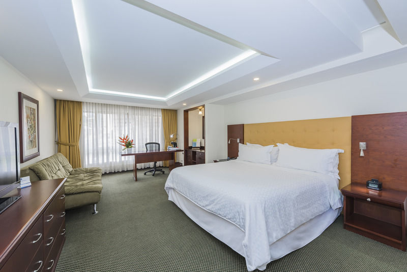 Four Points By Sheraton Medellín Esterno foto